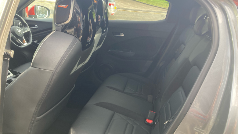 Nissan Juke 1.0 DiG-T 114 Tekna+ 5dr Petrol Hatchback